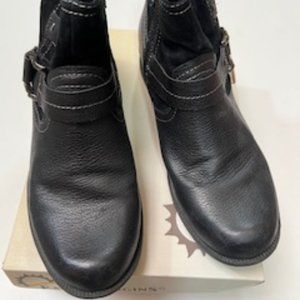 Earth Origins Black Ankle Boots